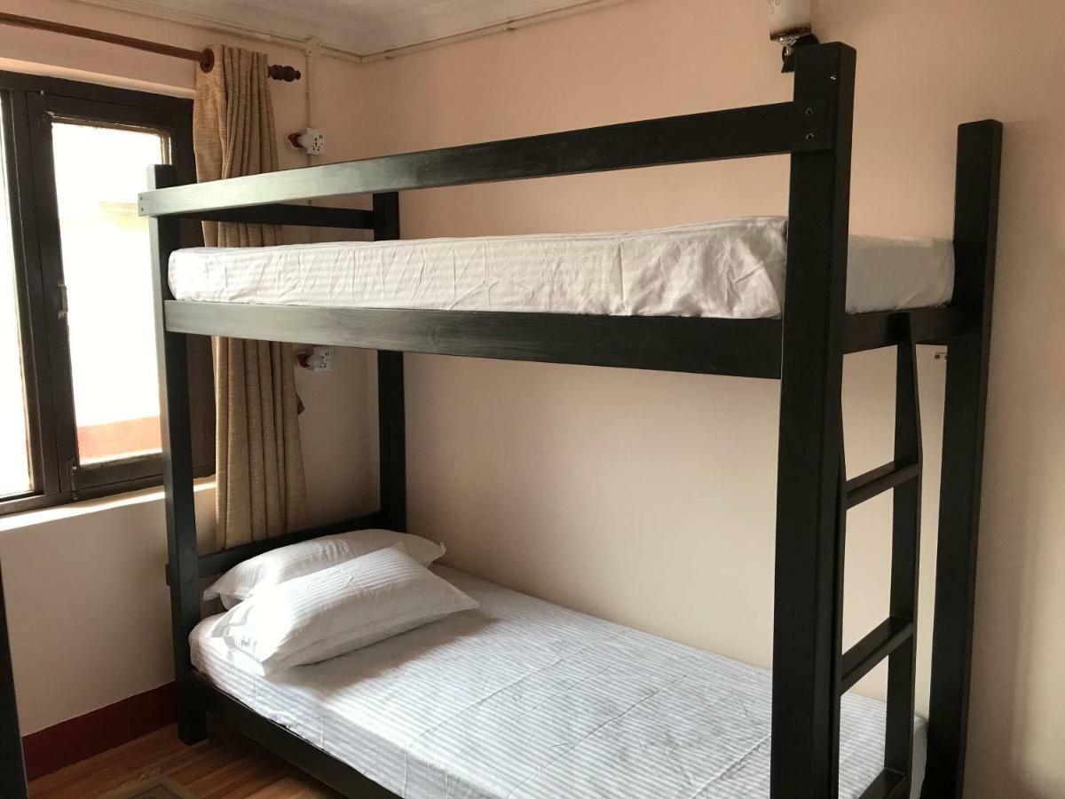 Birds Nest Hostel Катманду Екстериор снимка