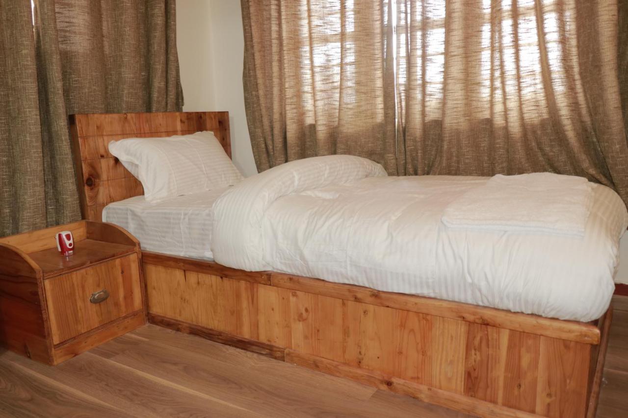 Birds Nest Hostel Катманду Екстериор снимка