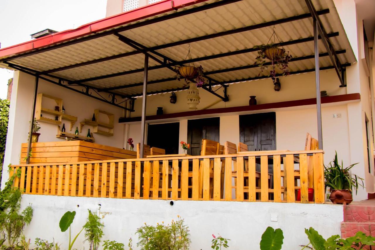 Birds Nest Hostel Катманду Екстериор снимка