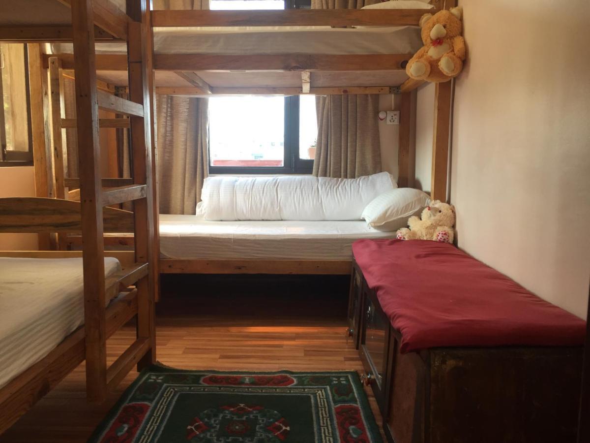 Birds Nest Hostel Катманду Екстериор снимка